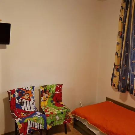 пантови Semesterbostad *